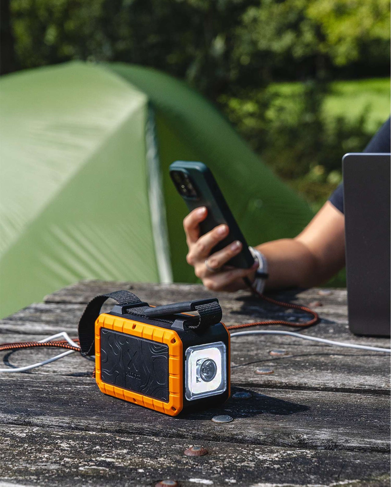 Xtorm Rugged Zaklamp Powerbank 100W - 40.000 mAh